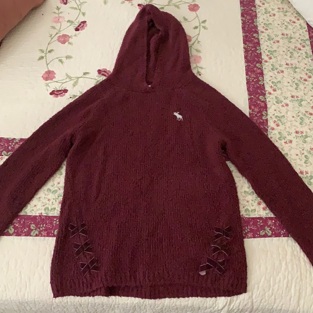 Burgundy Abercrombie kids sweater/hoodie.